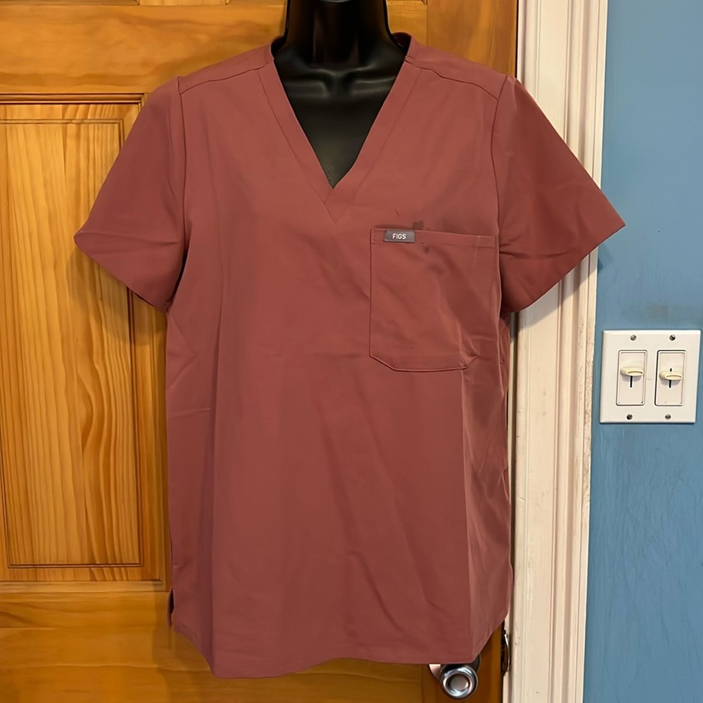 Figs Mauve Catarina Scrub Top!